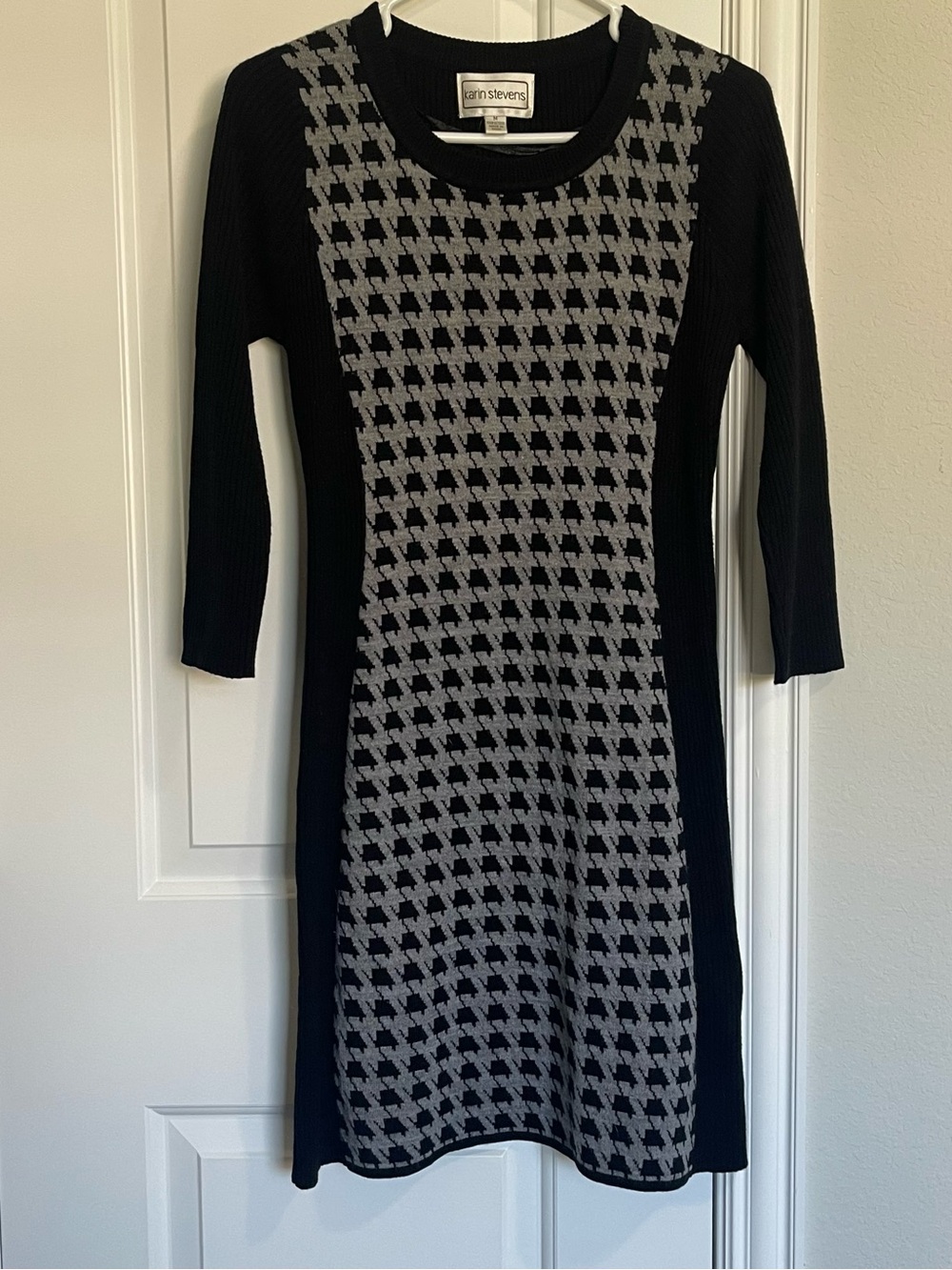 Karin Stevens Houndstooth Colorblock Optical Illusion Sweater Dress Black Gray M